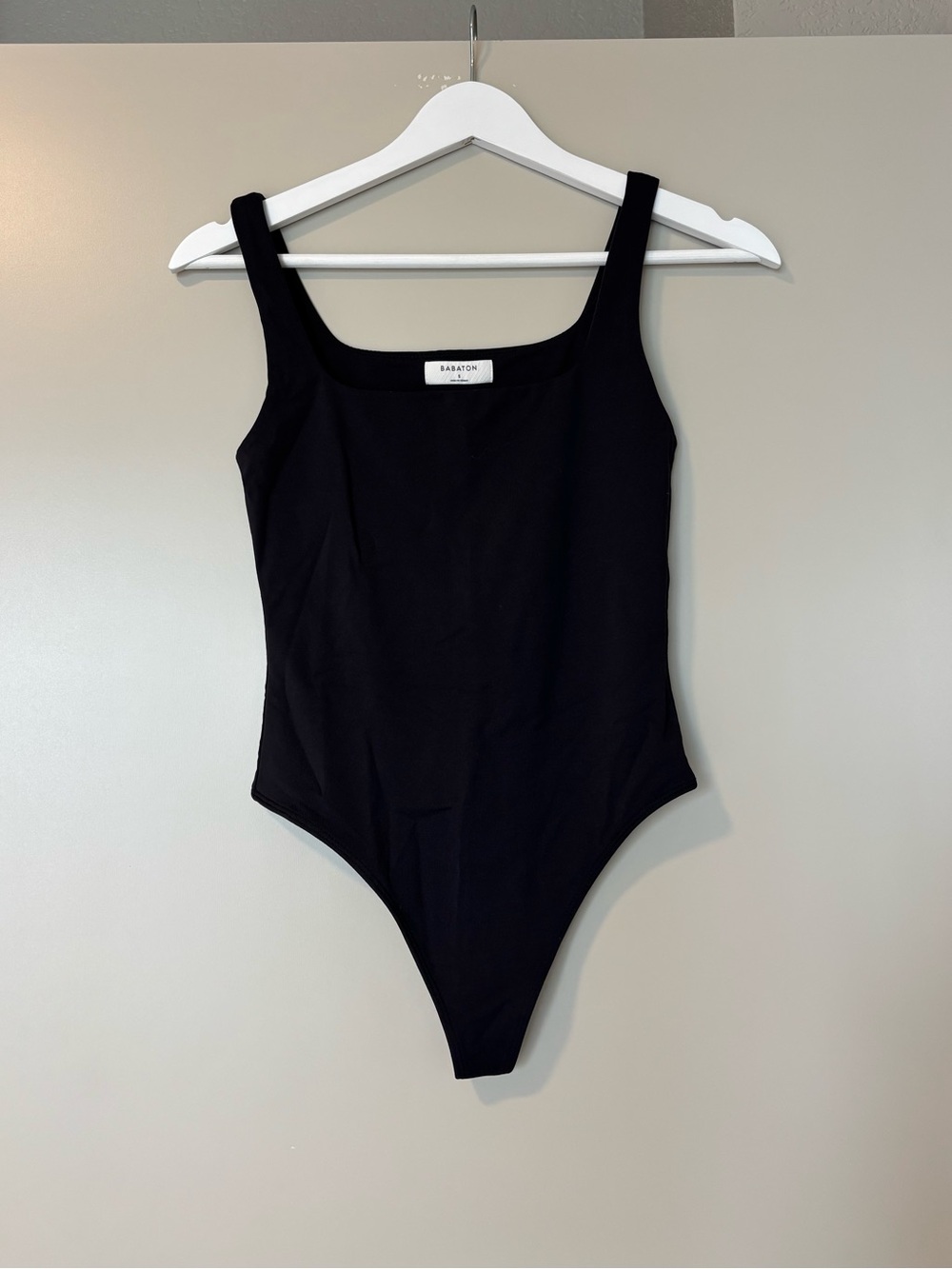Aritzia Babaton Squareneck Bodysuit Chic Timeless Professional Business Casual